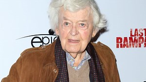 Hal Holbrook, prolific actor who played Mark Twain, dies at 95