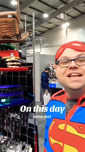 On This Day SUPERMAN Goes To Comic Con #cosplay #superman #onthisday