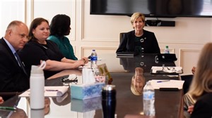'It's great to be a Bobcat': Georgia College welcomes ex-Ga. secretary of state Cathy Cox as new president