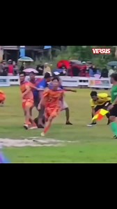 1.3M views · 21K reactions | #fueradejuego | POV... yo tratando llegar a fin de mes. ‍♂️ 藍 Ipuku Octubre chera'a y más si no le aplicaste el "jopara"  456 de Octubre 2025. A vos, ¿qué tal te trata Octubre?  #somosversuspy #humor #hendy | Vs Sports | Facebook