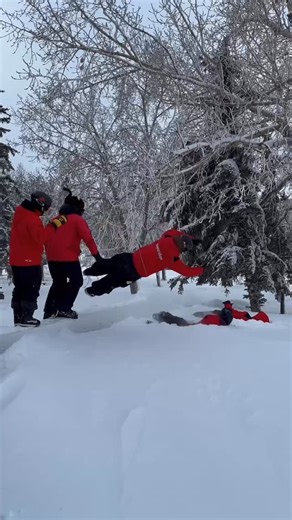 Sunridge Ski Area on Instagram: "We’ve got plenty of fresh snow at the hill and our snow school team is enjoying it!❄️ We are open till 5pm today and with the weather warming up this week it’s a great time to get some final holiday laps in!❄️"