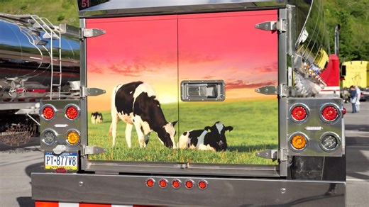 Custom runs in the family. Keith’s got a ’96 W900L rebuild, Zach’s in a ’08 Pete 389 glider, together they haul milk and food-grade freight. https://ow.ly/UT1950X5TSi | Overdrive Magazine