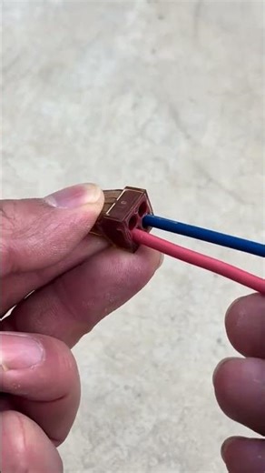 Hard wire quick connection terminal