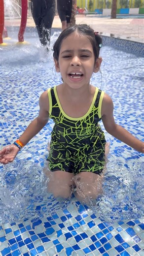 Abha didi ho gyi pool me pitai 👋😱😂 #shorts