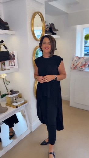 Oh ladies… wait until you see the new Wonders collection that’s just landed in store! 😍👢 A lot of it will be online later this week, but for now, here’s a sneak peek at some of the fabulous styles we have in already. The colours are just stunning — from rich burgundies to chocolate browns, and of course, your go-to blacks and navies. 💃✨ We’ve got shoes and boots from the Wonders brand that truly won’t disappoint. I even treated myself to a pair while I was ordering — and as always, I’m obsess