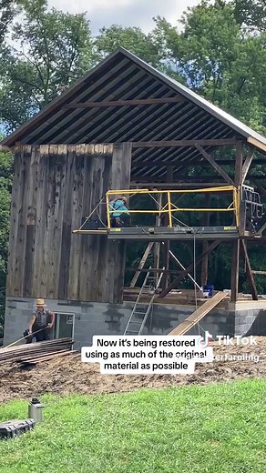 Welcome to Lancaster County, Pennsylvania, where antique barns are relocated and restored! #farm #agriculture #farmtok #agnews #newstok #newspaper #news #lancaster #lancastercounty #pennsylvania #barn #oldbarn #antique #history #preservation