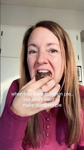 Pumpkin Pie Truffles (The Easiest Thanksgiving Dessert!)