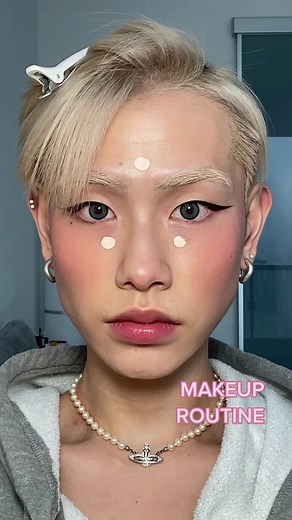 120 Clips to Create Perfect Stop Motion Makeup Routine