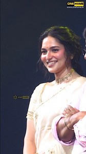 Kayadu Lohar Looks Absolutely Gorgeous 😍 | Stylish Walk