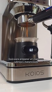 Cómo utilizar el portafiltro sin fondo de 51 mm para lograr un espresso balanceado en la máquina de espresso KOIOS. #cafe #colombia #coffee | Lyche Cafecito