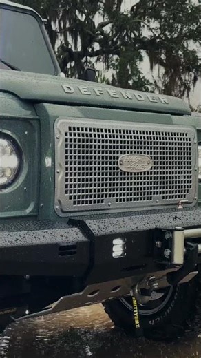 SOUND UP 🔊 for the 650HP Custom Classic Land Rover Defender 110 SUMMIT by HIMALAYA #landrover