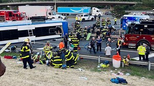 1 person dead after bus overturns on New Jersey Turnpike