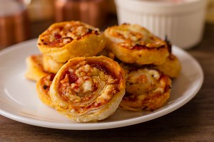 Easy Pepperoni Pinwheels - BubbaPie