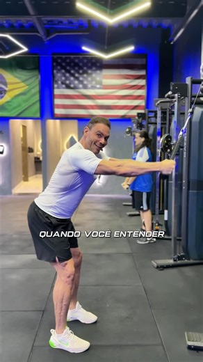 ▪️Pedro LOTZ Meirelles▪️ on Instagram: "Um treino de costas realmente eficiente precisa de ajustes mecânicos que refinam o recrutamento das fibras musculares trazendo pra você o máximo resultado. Treino com inteligência e eficiência, compartilhe esse vídeo com quem precisa ver isso e me siga pra mais"