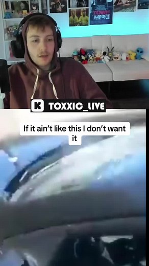 Kick:Toxxic_live Crazy gf axes her mans car for cheating!!! #fyp #foryou #crazy #trending #reaction #girlfriend