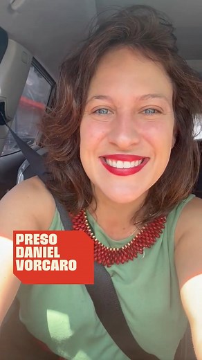 Hoje foi preso Daniel Vorcaro, dono do banco master. Aquele mesmo que ficou rico de repente, fez festa de 15 anos para a filha com gasto de 15 milhões, que financiava mineração na Serra do Curral e amigo do BTG pactual e da turma investigada junto ao PCC. O crime? Golpe financeiro. Já fazia essa denúncia há muito tempo e sabia que uma hora a casa dele ia cair. Chegou o momento. Ele até de processo me ameaçou, mas a gente estava do lado da verdade. Os mandantes do crime organizado estão hoje engr