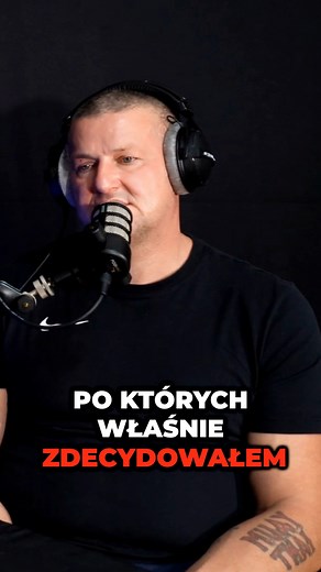 Oni daliby wszystko za miesiąc naszego życia Wystarczyło spojrzeć na ich życie, żeby zrozumieć, jak wiele mamy. Ta misja zostanie w głowie na zawsze. 👉 Cała rozmowa na YouTube, Spotify, Apple Podcasts i Podimo. #MistrzowskieRozmowy #MichałSzpot #LegiaCudzoziemska #Afganistan #wojsko #refleksja #świat #życie #kontrast #żołnierz #podcastpolska | Mistrzowskie Rozmowy Podcast