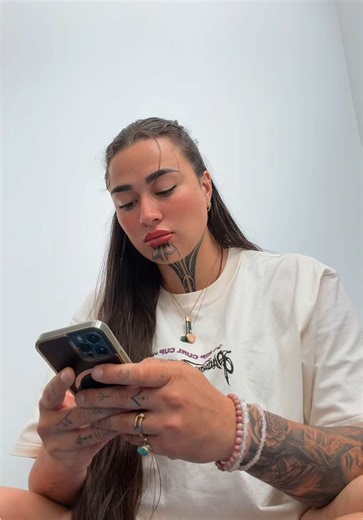 Understanding Communication Breakdowns in Conversations