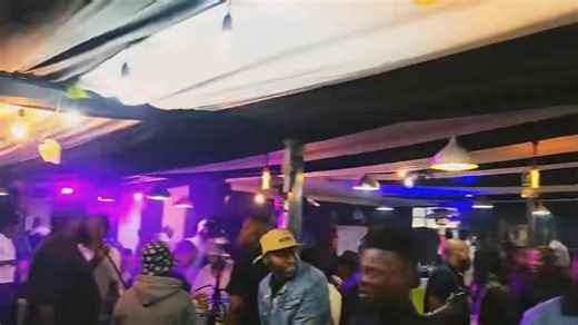 I’m one of the Dj’s that plays Deep House but can shake the crowd and hits the dance floor 🤟🏾🙏@top fans Exte C Album Lounge at 717 Hangout(Hammanskraal) | Citizen Sthee