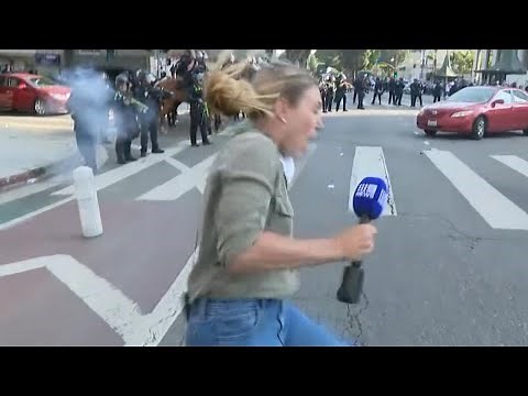 Officer fires rubber bullet at Australian reporter covering LA protests | Raw video