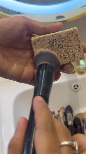 How to clean makeup brushes