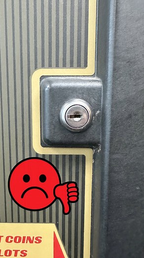 Get rid of junk keys for your junk food. “UCS-CL30” cam locks put your entire office (and snack) operation on one key. 🍫🔒 #PACLOCK #ELOK #UCS #CL30 #CamLock #VendingMachine | Pacific Lock Company