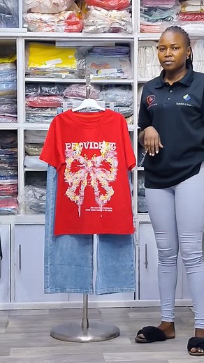 Teens ⭐⭐ outfits 🔥 🔥 🔥 Mummy jeans trouser @2000 T-shirt @1200 7/15 yrs To order whatapp me or call 0795412728 | Kiddy Kidz Palace