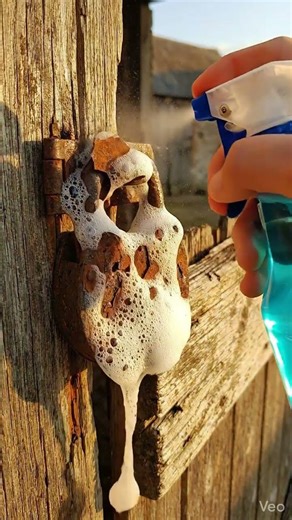 Breaking Rust Off an Old Padlock | Episode 8