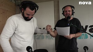 DJ Chelou présente son nouveau projet : Calogerohff. Le mix du chanteur Calogero et du rappeur Rohff Officiel. Avec le mix de "Pomme C" et "Zlatana" : "Pomme Zlatana". C’était dans les #30Glorieuses et c’est en podcast (sur Nova.fr, iTunes, Spotify et Deezer) ► http://hyperurl.co/les30glorieuses | Radio Nova