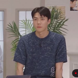 1.8K views · 736 reactions | 220427 The EXO Ladder S3 Special Live มินซอก: *อ่านคอมเมนต์ของแฟนๆ* เขา(เซฮุน)รู้ตัวดีว่าตัวเองน่ารัก แล้วพูดเองด้วย เซฮุน: มันเรื่องจริง แล้วจะให้ทำยังไงครับ? Cr.SHwindy via.milkteus | Bubbleteaholic EXO SEHUN | Facebook