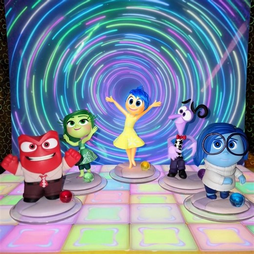 Intensamente Alegria y todos bailando #intensamente2