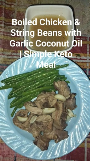 Chicken + string beans Garlic coconut oil. Rock salt. Keto simple.