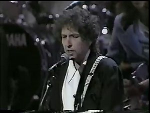 Flashback: Bob Dylan Sings With Country's Leading Ladies