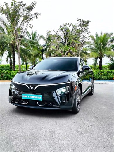 16K views · 181 reactions | VinFast VF 7 Plus 2025 hiện đang được hưởng nhiều ưu đãi nên chỉ còn hơn 800 triệu, quá hấp dẫn rồi anh em ạ #vinfast #VF7plus #vinfastvf7 #Oneshotreview | OneShot Review | Facebook