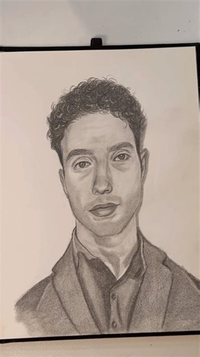 Am I the only one who thinks this is relaxing to watch?👀 #timelapse #portrait #art #graphiteart