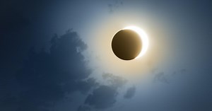 Tout comprendre à l’éclipse solaire en deux infographies