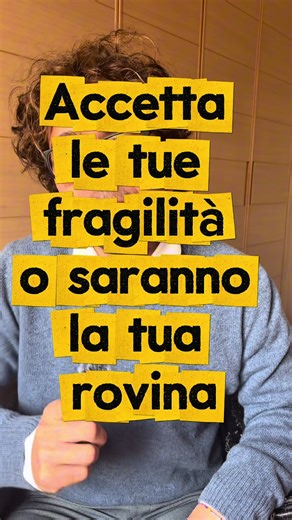 La regola numero 14 per sopravvivere a Milano è fregartene quando dicono che hai dei capelli strani, per esempio. #fyp #Milano