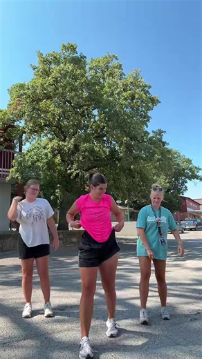 sid stuck with us all summer…. so here this @Jacie✨ @shelbert #sidtheslothh #iceage #fyp #lifeguard #fallscreekyouthcamp