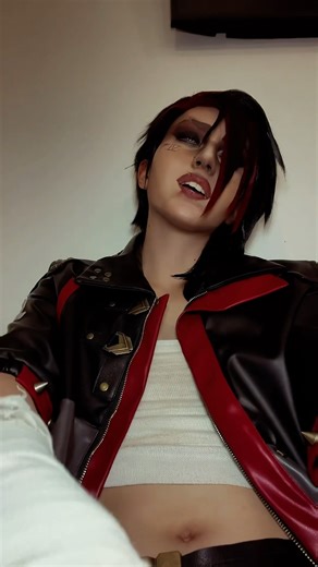 had to hop on this trend as vi ;) | ARCANE S2 VI COSPLAY🖤 #cosplay #cosplayer #arcaneseason2 #vi