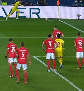 2.9K views · 60 reactions | Yeees朗朗朗朗 #ynwa #lfc | Anfield With Isaac | Facebook