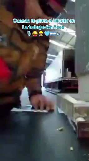salió radio en la trabajacion ñeee 😅🎙️👷🏽‍♂️🩵🇦🇷🔊