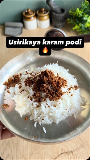 Padmini on Instagram: "Here it is 🔥the much-requested Usirikaya Kaaram Podi 🌿✨ Rich in Vitamin C, great for hair health, and a super good add-on to your daily meals😎 Simple, traditional, and full of goodness & also Perfectly goes with rice, idly, and dosa too❤️ Sankranthi specials are on the way stay tuned😉 Recipe- Ingredients- 400 grms amlas(sun dried for 3-4 hrs) 1 tsp oil 1/2 tsp jeera 2 tbsp urad dal 2 tbsp coriander seeds 1 tbsp flax seeds Hand full of curry leaves 6-7 garlic cloves 9-1