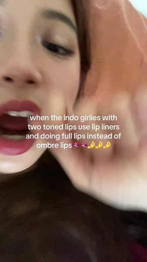 Two Toned Lips: Full Lips Makeup with Lip Liner Tutorial