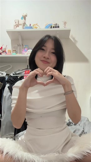 coralinenovia (@coralinenovia)’s videos with LAST CHRISTMAS SLOWED - Jeremiah Custodio