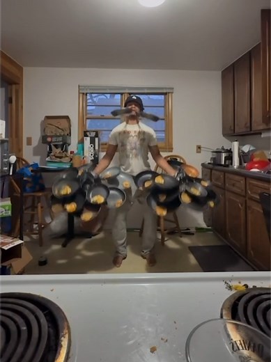 Managing One Pan: A Humorous Cooking Challenge