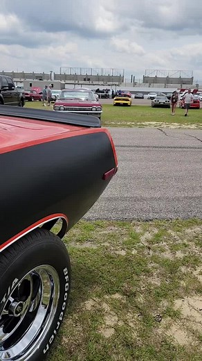 Squarebody Relics (@squarebody_relics)’s videos with The Stroke - Billy Squier