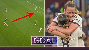 Manchester United's Grace Clinton scores 40-yard screamer against Aston Villa