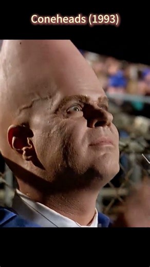 🎇👽 Alien Lights Up The Sky With A MASSIVE Firework! Crowd Goes Wild!