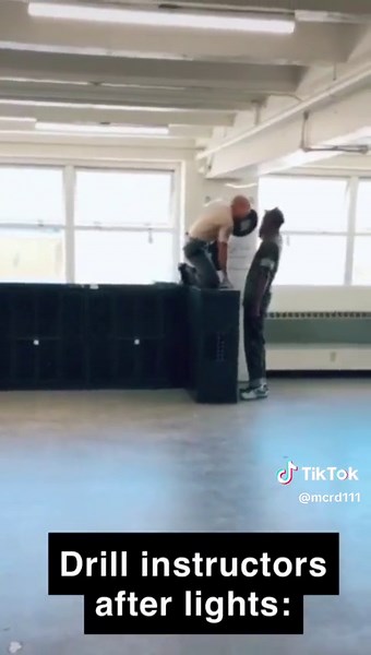 #mcrd #mcrdsandiego #mcrdsd #mcrdpi #mcrdparrisisland #army #navy #airforce #coastguard #spaceforce #fyp #drill #miltok #di #marine #marinecorps #fup #drillinstructor #workout