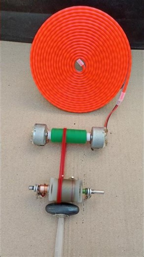 डीसीआर्मेचर घुमा घर के बिजली उत्पन्न करके और एलईडी बल्ब जलाएं।new project 2026